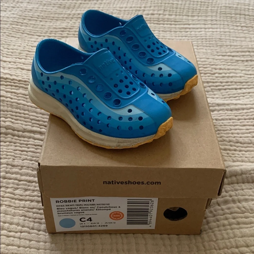 Native kids/ baby Robbie Aqua Blue Slip-On Water Shoes - size C4